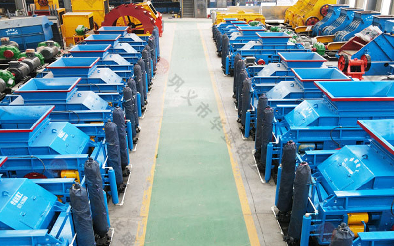 全自動液壓對輥制砂機,液壓輥式制砂機價格,對輥式制砂機廠家,砂廠石料制砂機